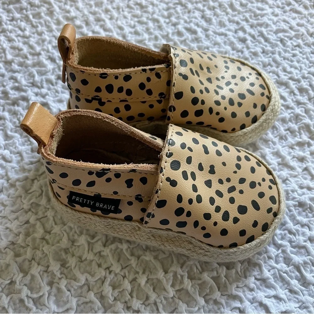 Pretty Brave Espadrilles Safari Spot Baby Shoe Size Small NWOT